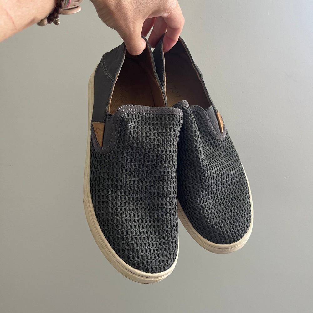 OluKai Pehuea Slip On Sneakers Womens sz 7 Gray Mesh Casual Comfort Shoe Coastal